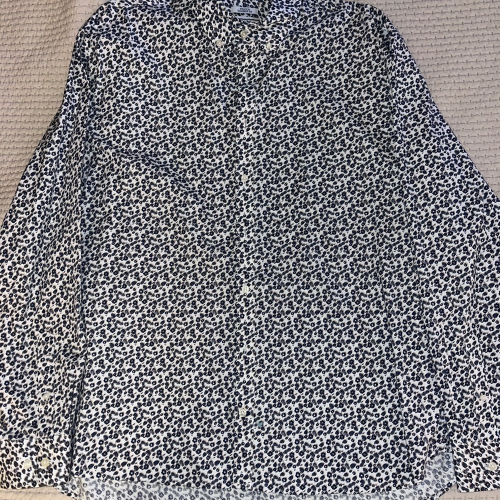 Black and White Patterned Button-Up Shirt
